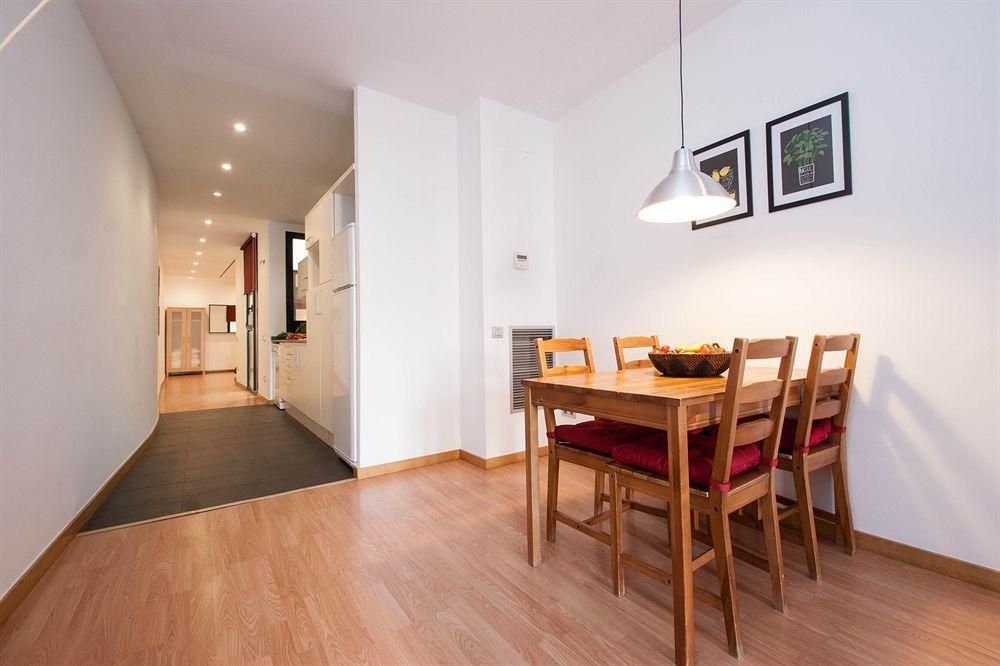 Short Stay Group Liceu Serviced Apartments 巴塞罗那 外观 照片