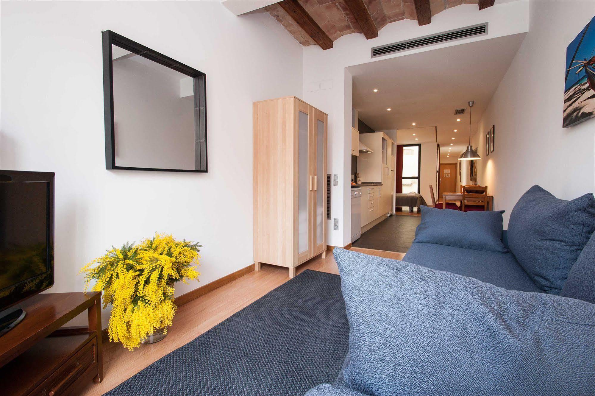 Short Stay Group Liceu Serviced Apartments 巴塞罗那 外观 照片