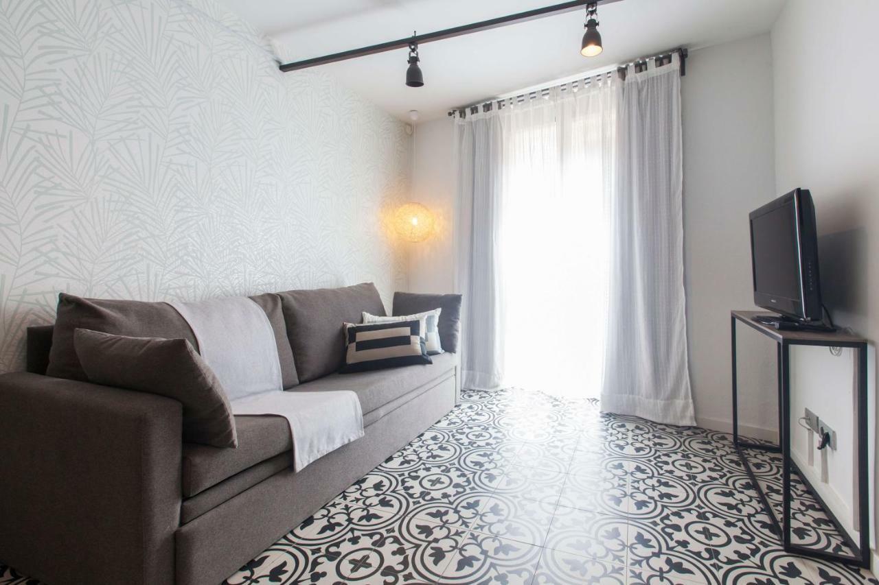Short Stay Group Liceu Serviced Apartments 巴塞罗那 外观 照片