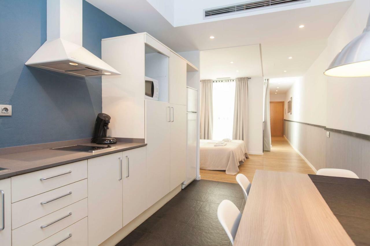 Short Stay Group Liceu Serviced Apartments 巴塞罗那 外观 照片