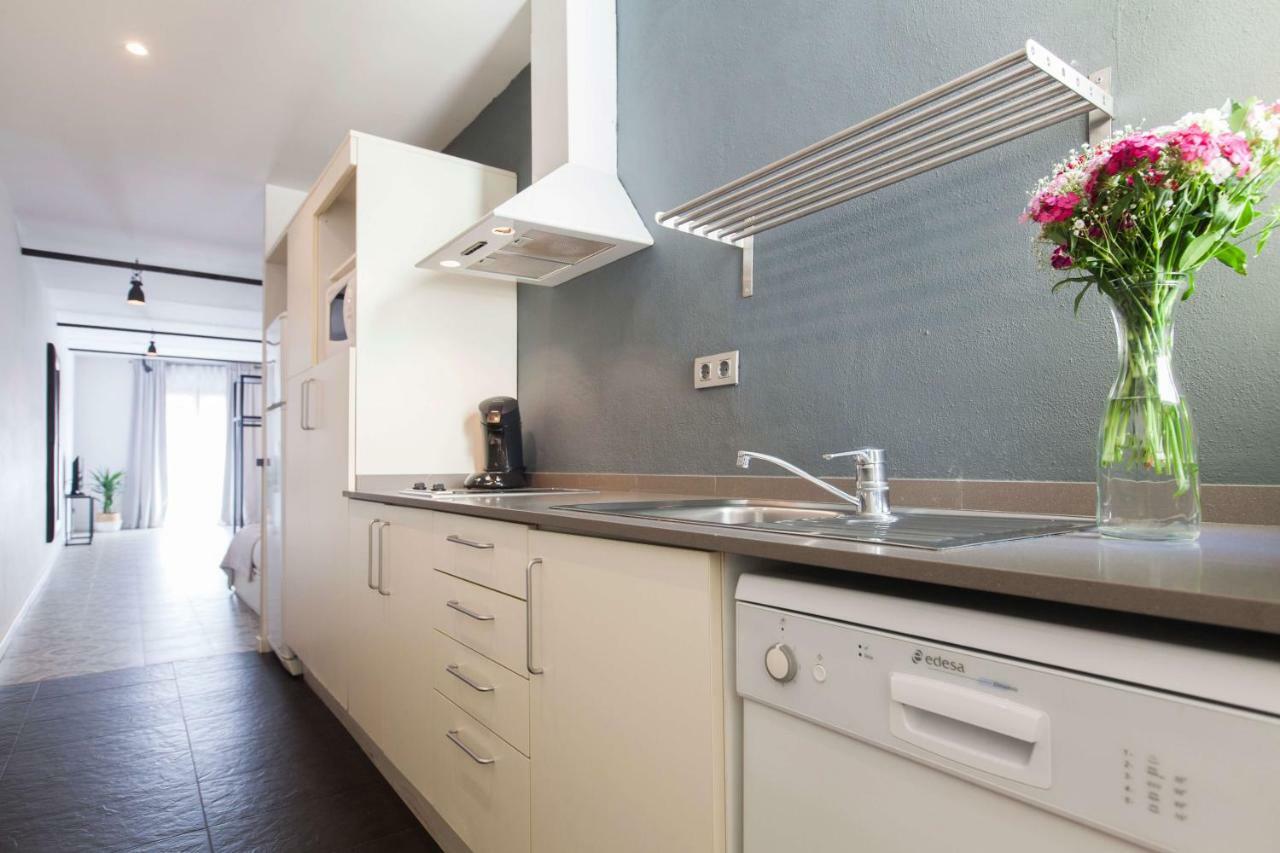 Short Stay Group Liceu Serviced Apartments 巴塞罗那 外观 照片